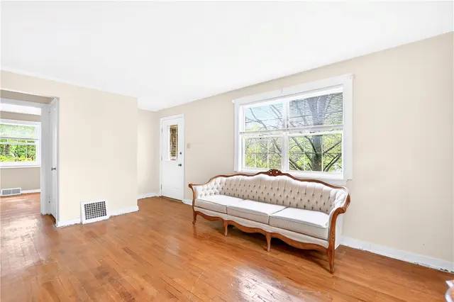 8675 REMINGTON DR. gallery image 17