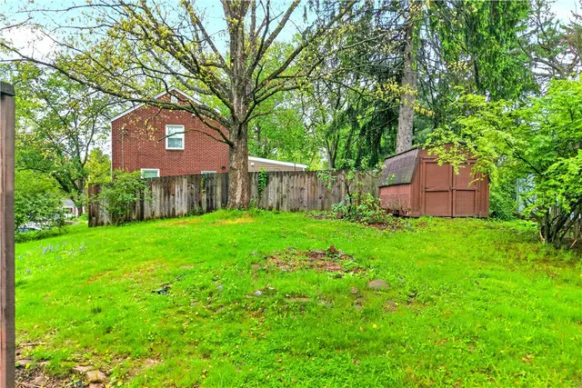 8675 REMINGTON DR. gallery image 19