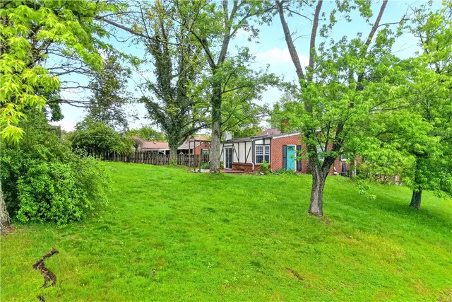8675 REMINGTON DR. gallery image 20