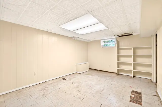 8675 REMINGTON DR. gallery image 29