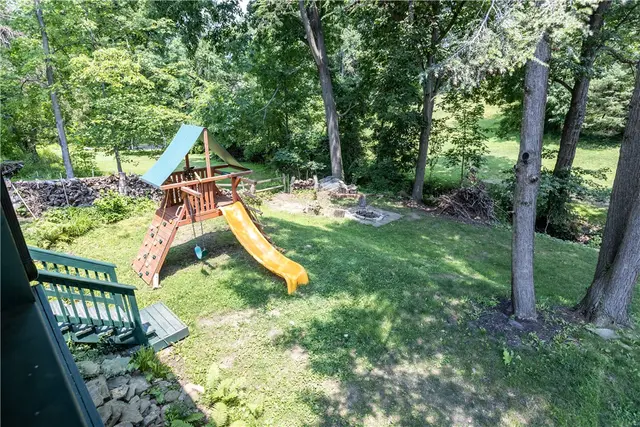 8680 Winchester Dr gallery image 3