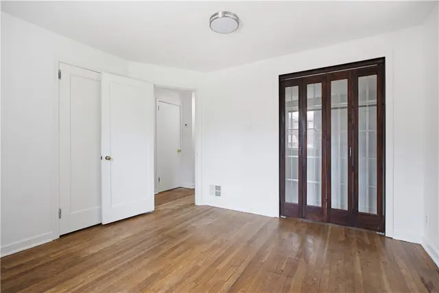 8680 Winchester Dr gallery image 7