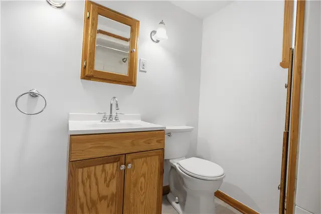 8680 Winchester Dr gallery image 10