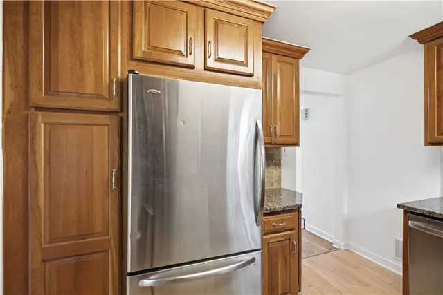 8680 Winchester Dr gallery image 29