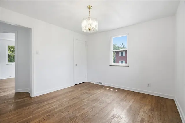 8680 Winchester Dr gallery image 32