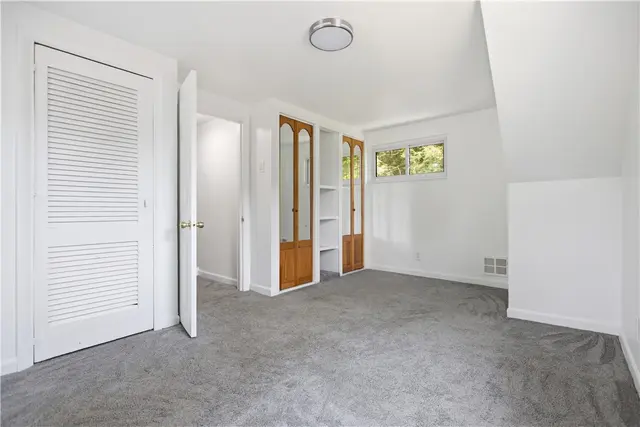 8680 Winchester Dr gallery image 33