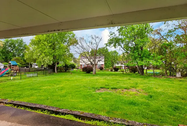 8684 E Barkhurst Dr gallery image 3