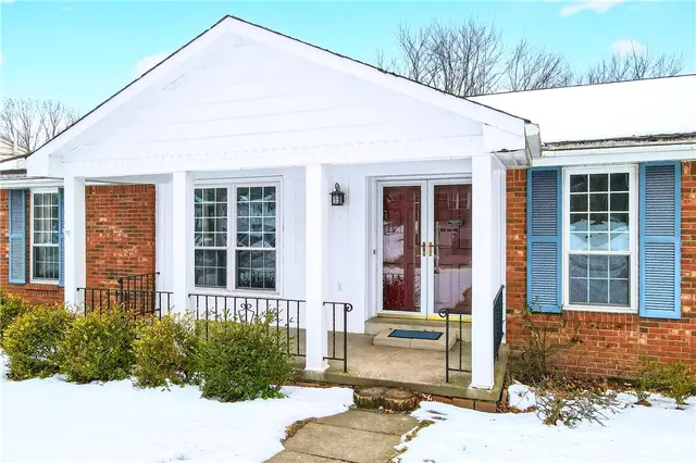8732 Breezewood Dr gallery image 2