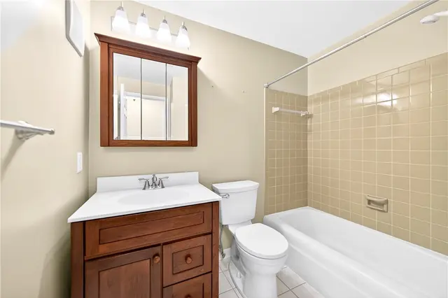 8732 Breezewood Dr gallery image 16