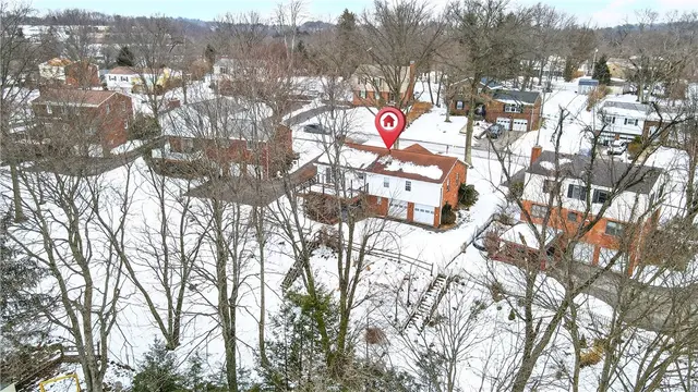 8732 Breezewood Dr gallery image 30