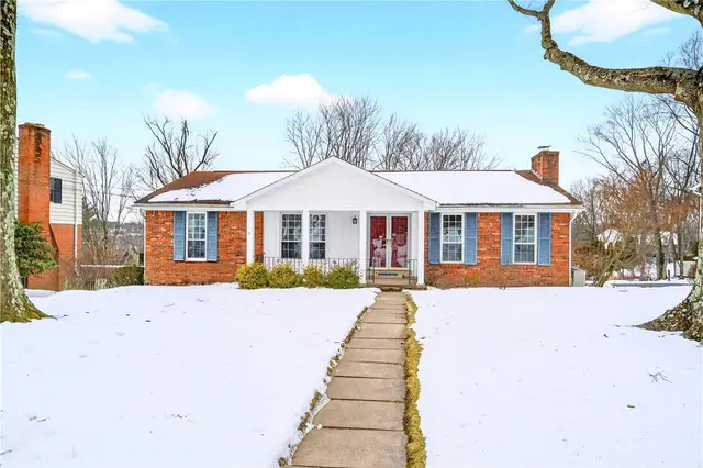 8732 Breezewood Dr gallery image 32