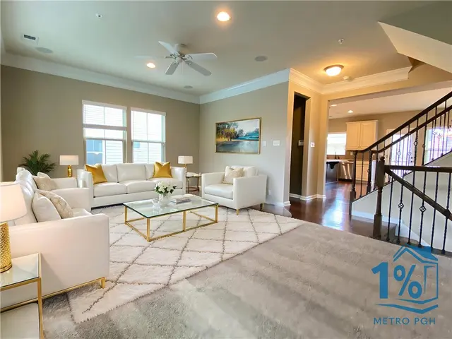876 Beacon Ln gallery image 16