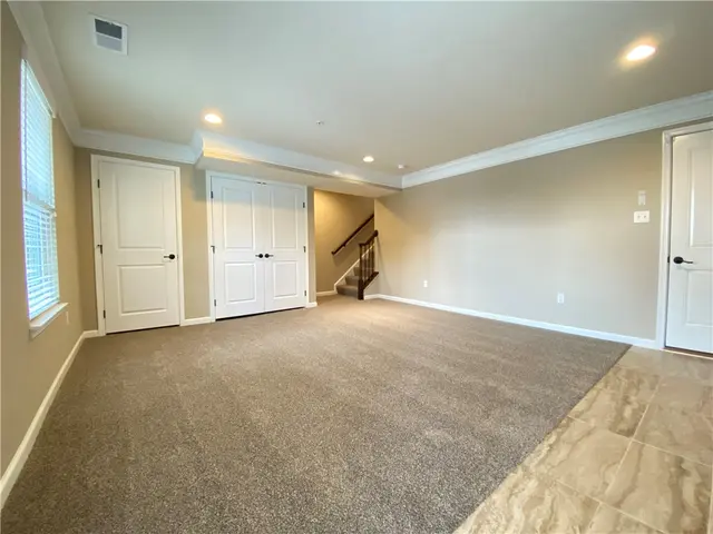 876 Beacon Ln gallery image 22