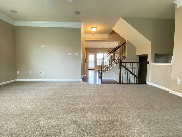 876 Beacon Ln gallery image 23