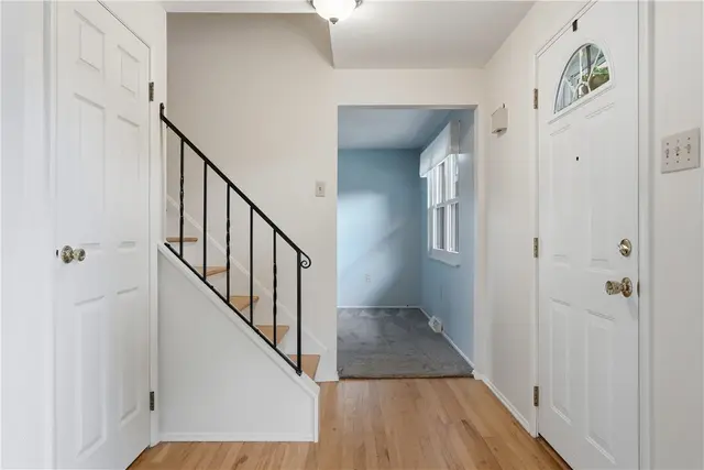 8836 Willoughby Road gallery image 3