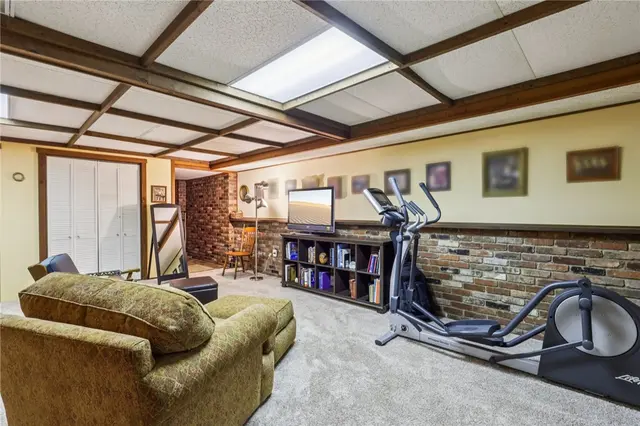 890 Pearce Mill Road gallery image 10