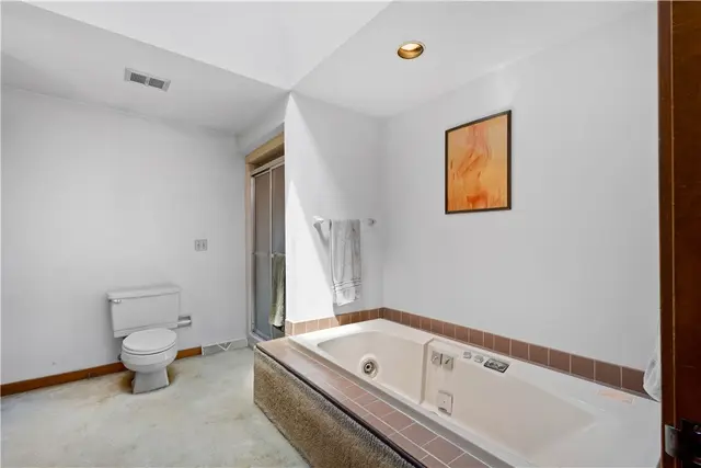 9 Highview Dr gallery image 3