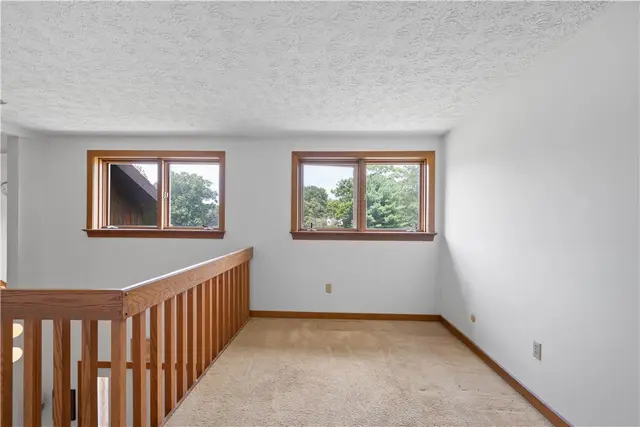 9 Highview Dr gallery image 7