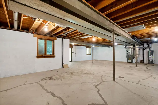 9 Highview Dr gallery image 11