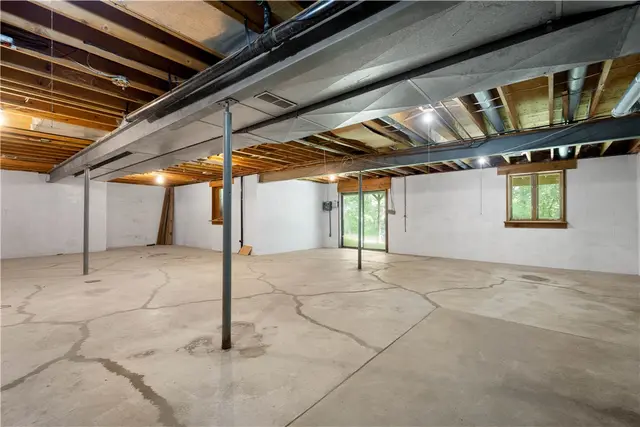 9 Highview Dr gallery image 12