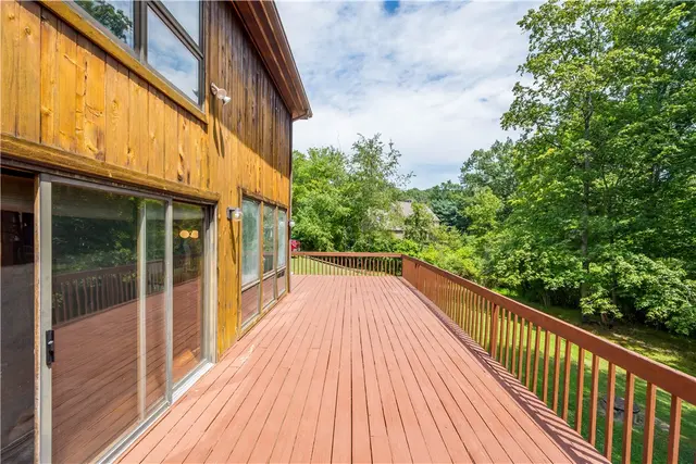 9 Highview Dr gallery image 13