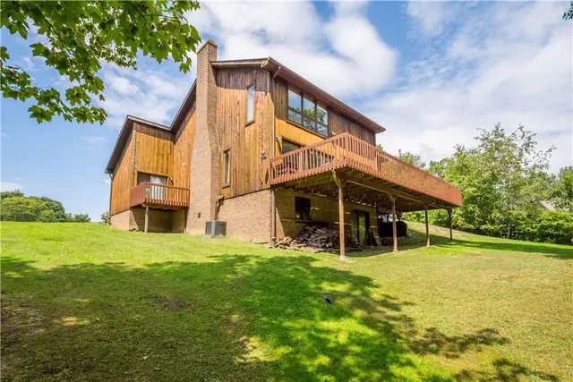 9 Highview Dr gallery image 30