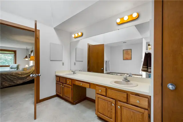 9 Highview Dr gallery image 33