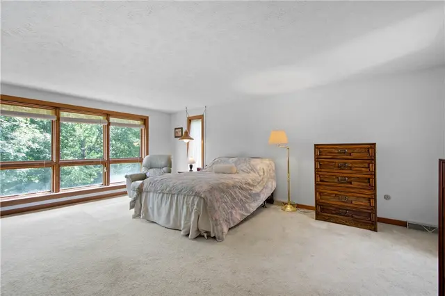 9 Highview Dr gallery image 36