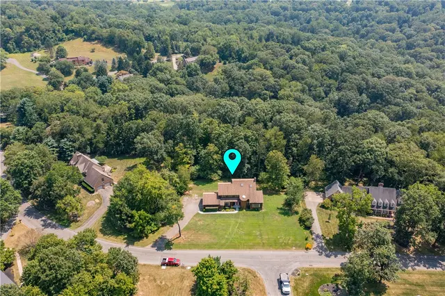 9 Highview Dr gallery image 39
