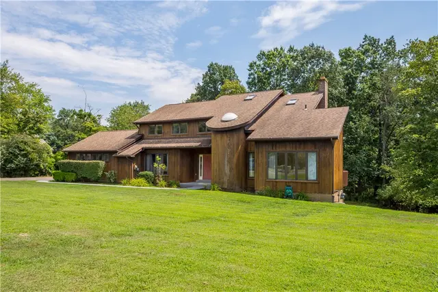 9 Highview Dr gallery image 41