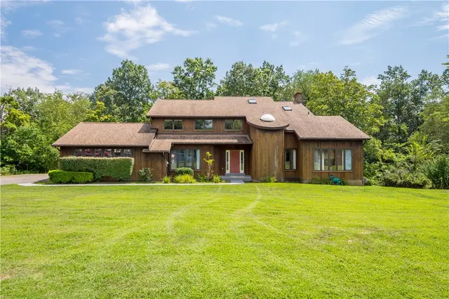 9 Highview Dr