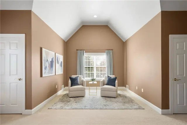 9002 Peregrine Dr gallery image 16