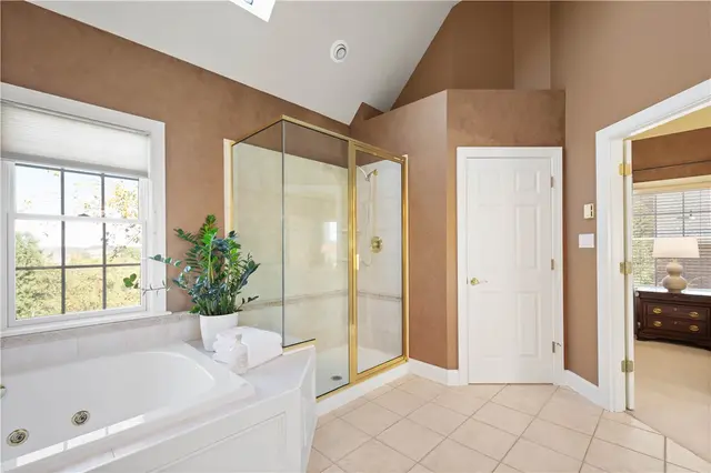 9002 Peregrine Dr gallery image 41