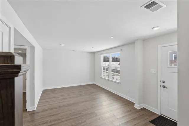 9005 Hickory Rd gallery image 18