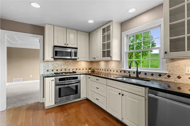 9018 Audubon Dr gallery image 16