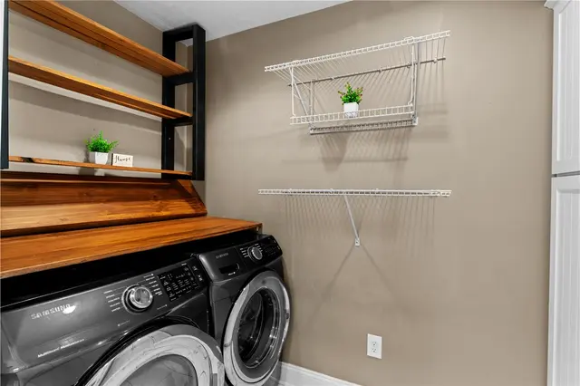 9018 Audubon Dr gallery image 38