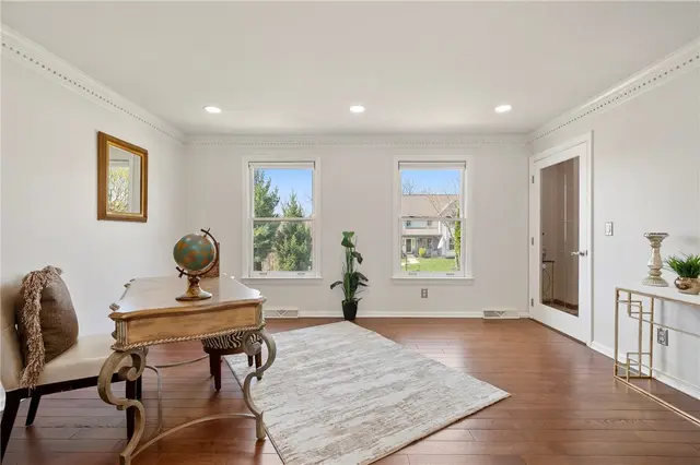 903 Poplar Place gallery image 25