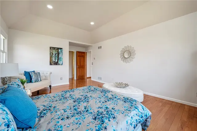 903 Poplar Place gallery image 39