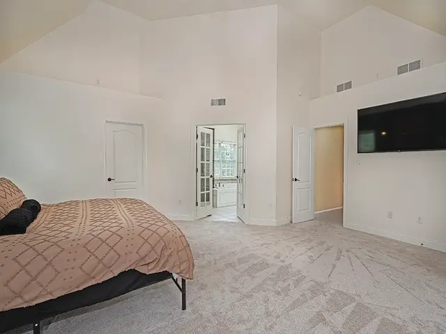 906 Big Bear Court gallery image 22