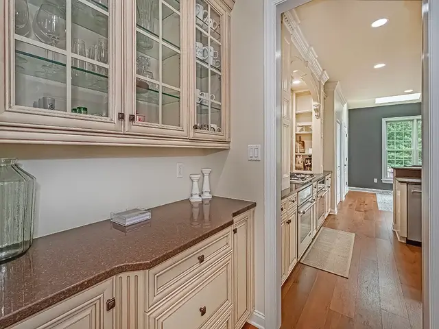 906 Big Bear Court gallery image 28