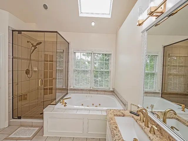 906 Big Bear Court gallery image 44