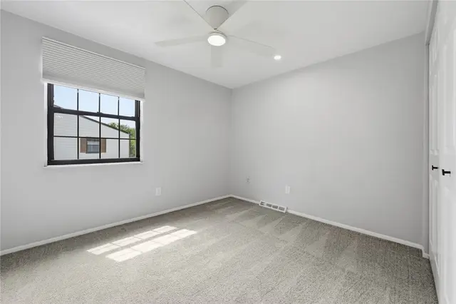 907 Camelot Drive gallery image 22