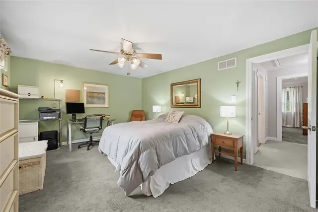 907 Cottingham Drive gallery image 16