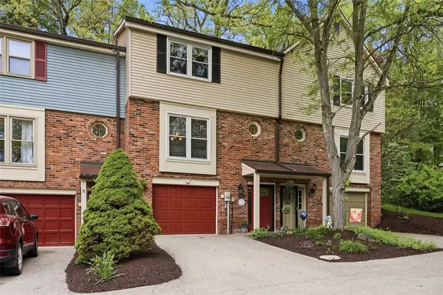 907 Cottingham Drive gallery image 29