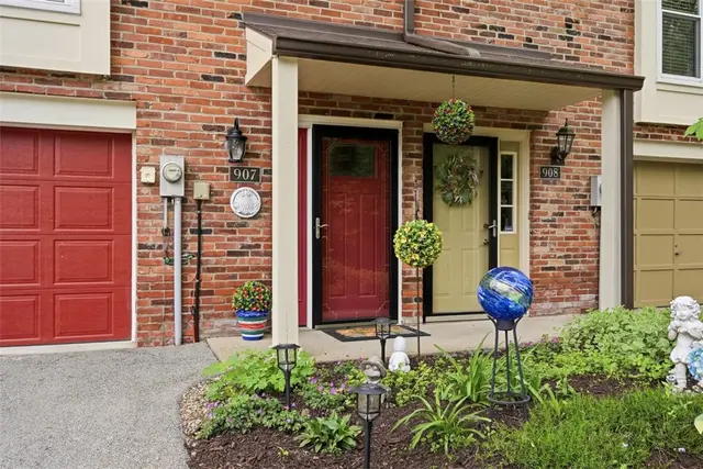 907 Cottingham Drive gallery image 33