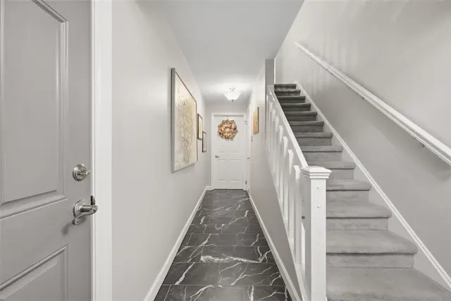 907 Cottingham Drive gallery image 45