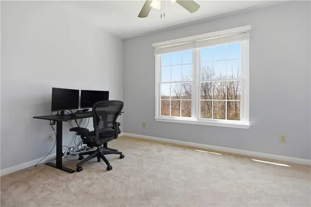 907 Gregory Ct gallery image 5