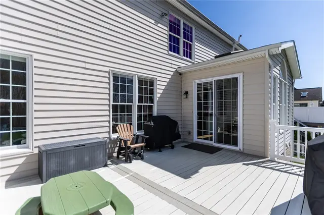 907 Gregory Ct gallery image 16