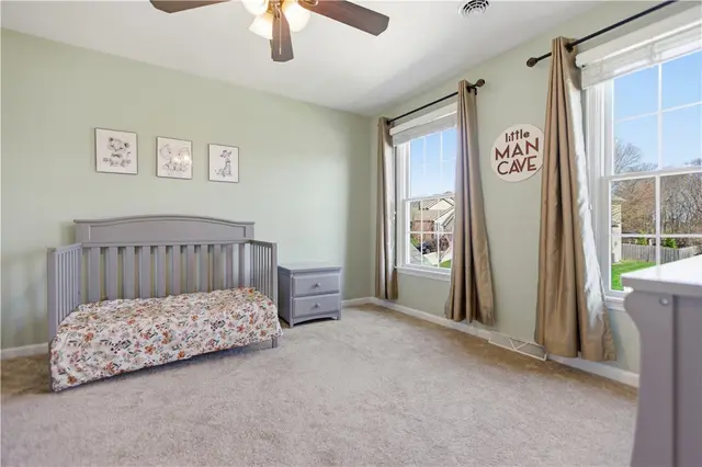 907 Gregory Ct gallery image 20