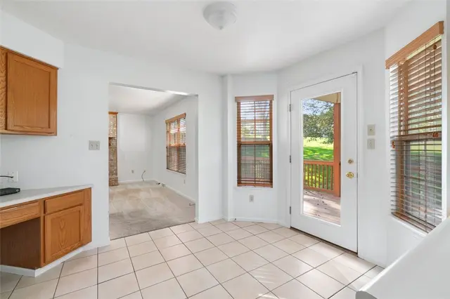 907 Northridge Dr gallery image 19